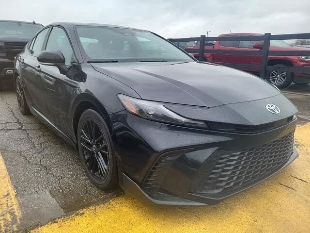 2025 Toyota Camry SE FWD