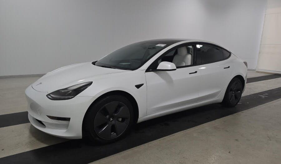 2022 Tesla Model 3 RWD