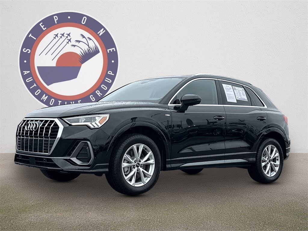 2024 Audi Q3 quattro Premium S Line 45 TFSI