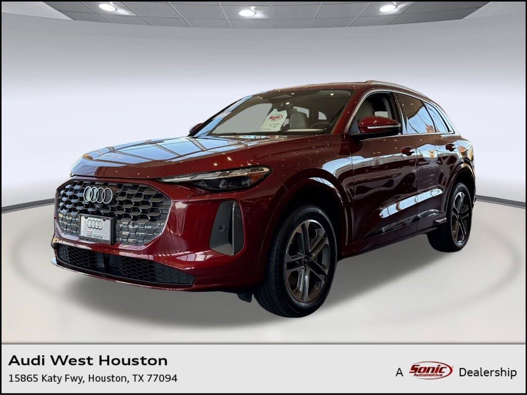 2025 Audi Q5 quattro Premium 40 TFSI