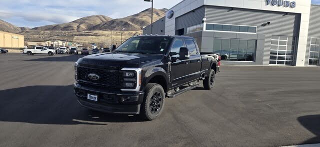 2025 Ford F-350 Super Duty Lariat Crew Cab 4WD