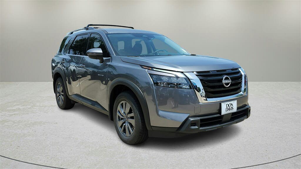 2025 Nissan Pathfinder SV FWD