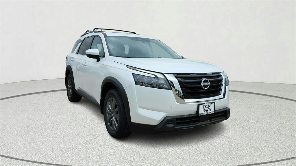 2025 Nissan Pathfinder SV FWD