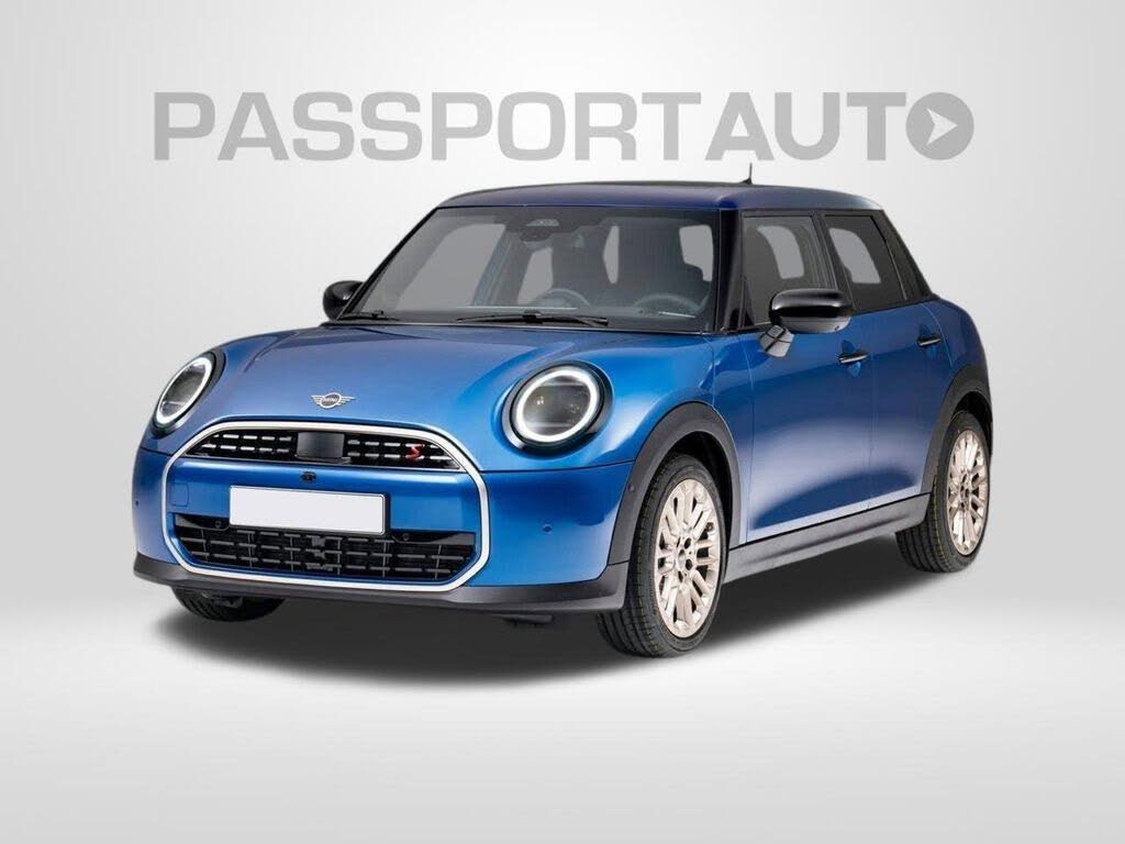 2026 MINI Cooper Signature Trim 4-Door Hatchback FWD