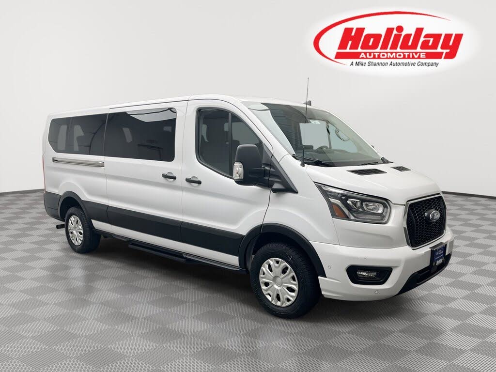 2023 Ford Transit Passenger 350 XLT Low Roof LB RWD