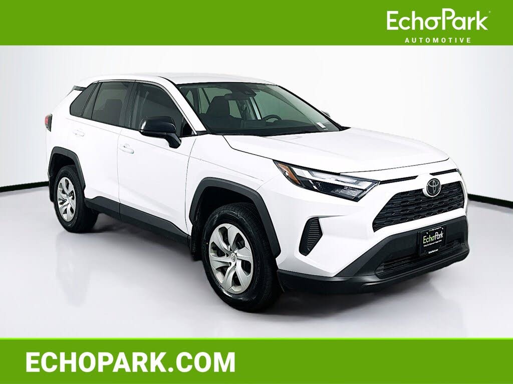 2024 Toyota RAV4 LE FWD