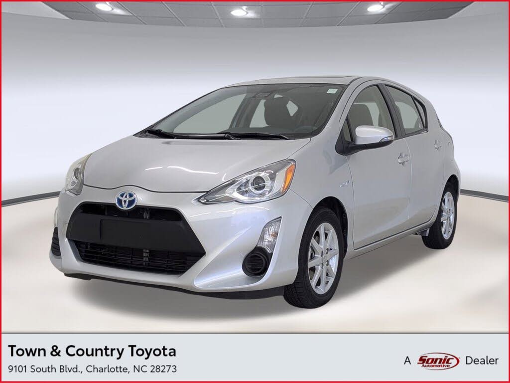 2016 Toyota Prius c Three