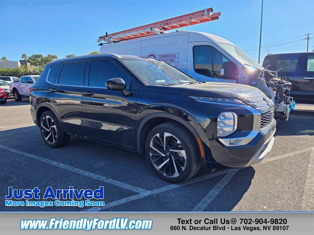 2022 Mitsubishi Outlander SEL FWD