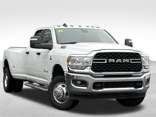 2024 RAM 3500 Big Horn Crew Cab LB DRW 4WD