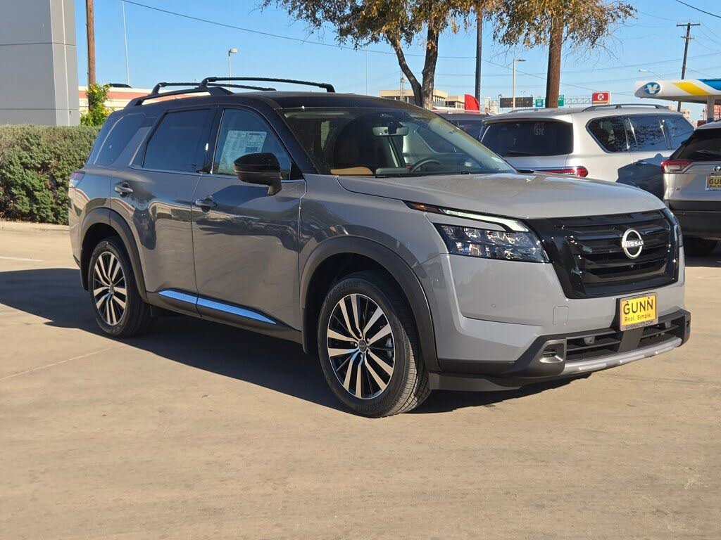 2025 Nissan Pathfinder Platinum 4WD