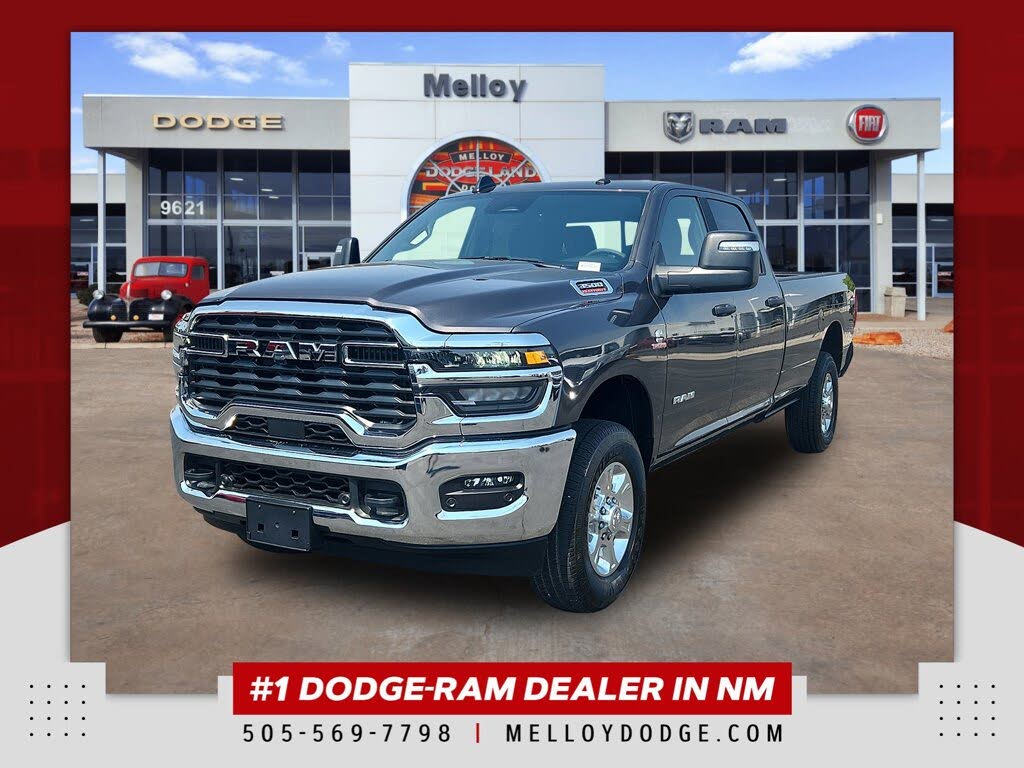 2025 RAM 3500 Big Horn Crew Cab LB 4WD