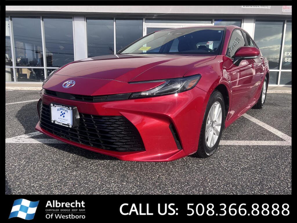 2025 Toyota Camry LE FWD