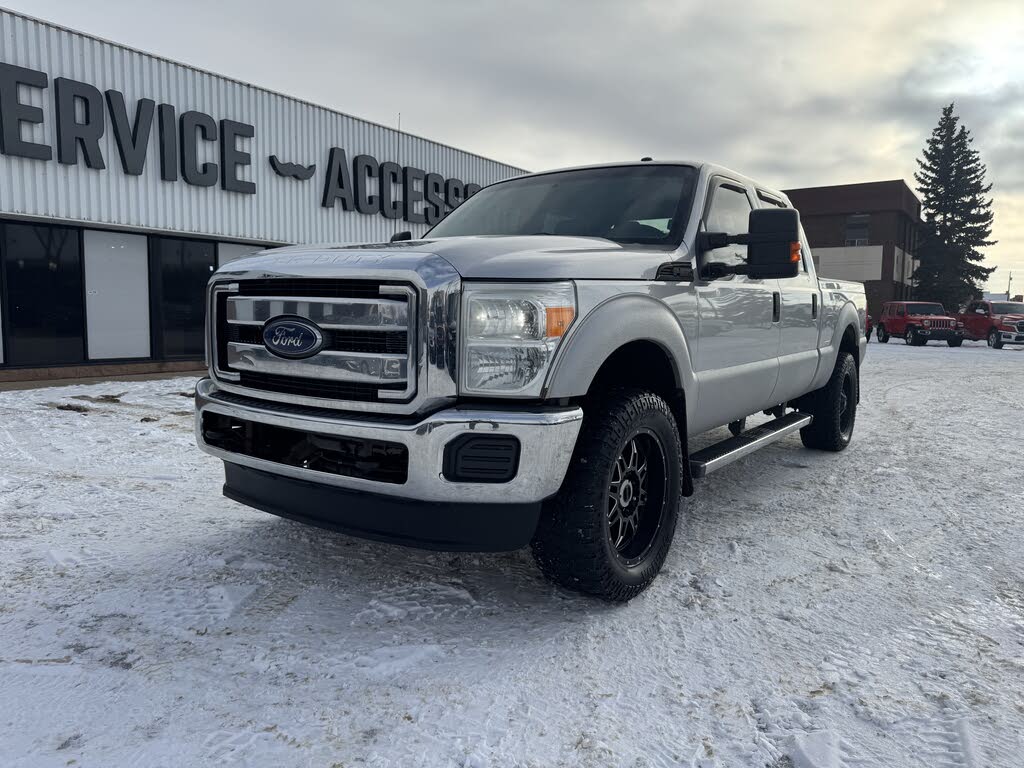 2011 Ford F-350 Super Duty XLT Crew Cab 4WD