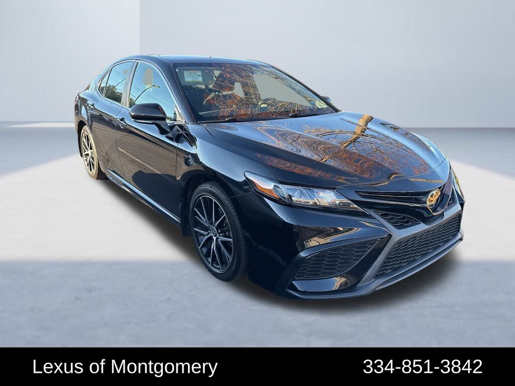 2021 Toyota Camry SE FWD