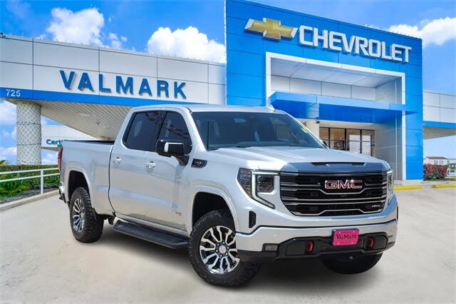 2022 GMC Sierra 1500 AT4 Crew Cab 4WD