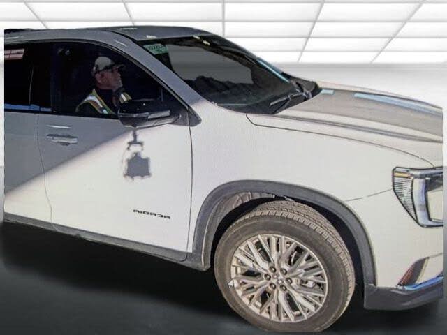 2024 GMC Acadia Elevation FWD