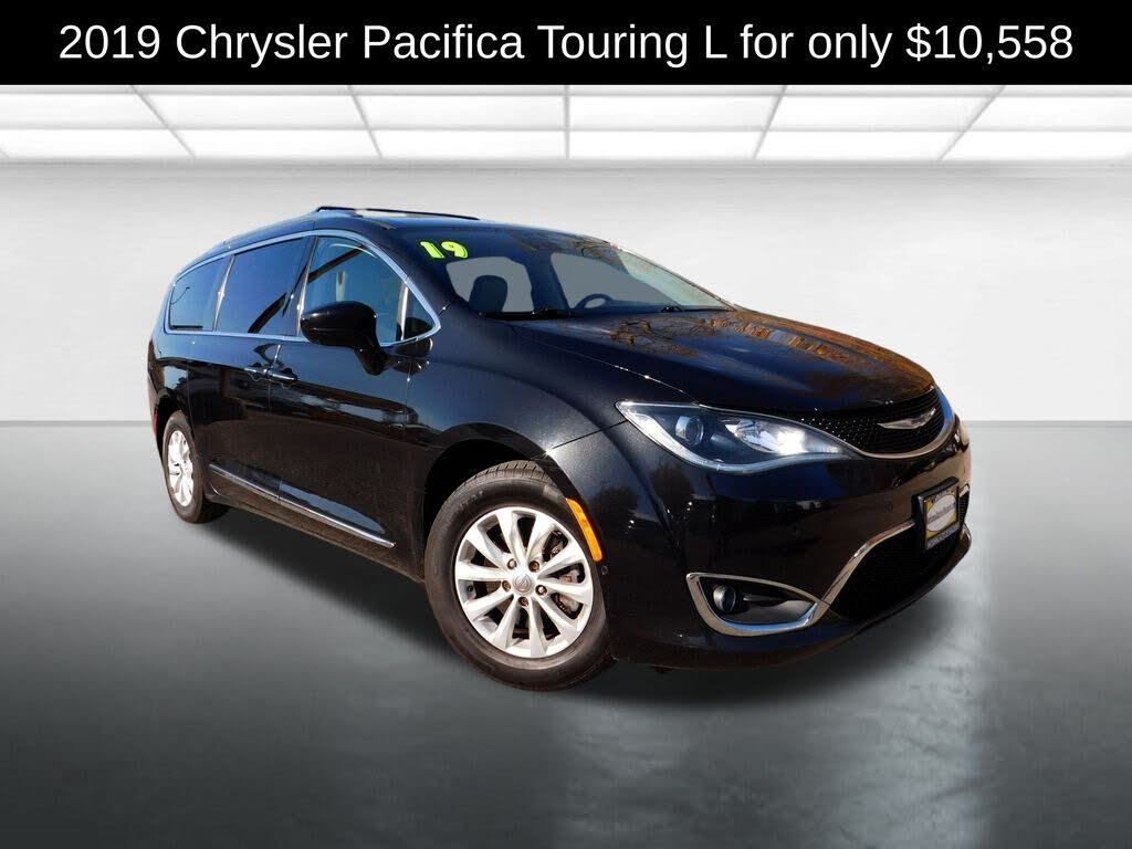 2019 Chrysler Pacifica Touring L FWD