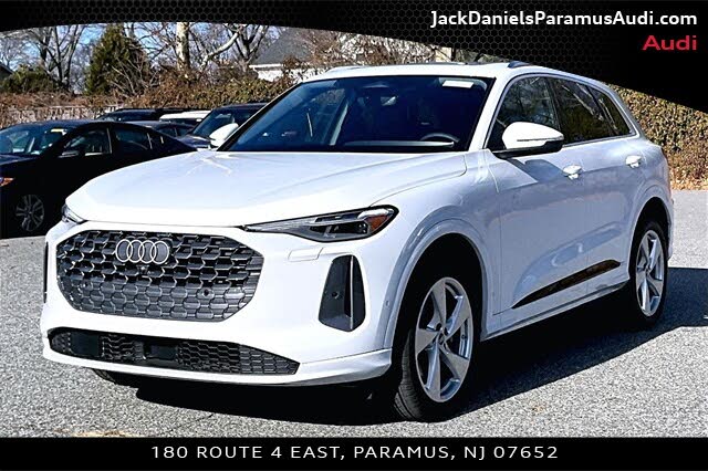 2025 Audi Q5 quattro Premium Plus 40 TFSI