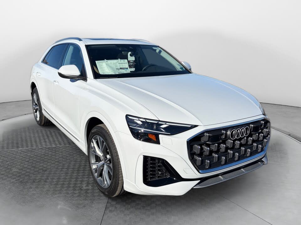2026 Audi Q8 quattro Premium 55 TFSI