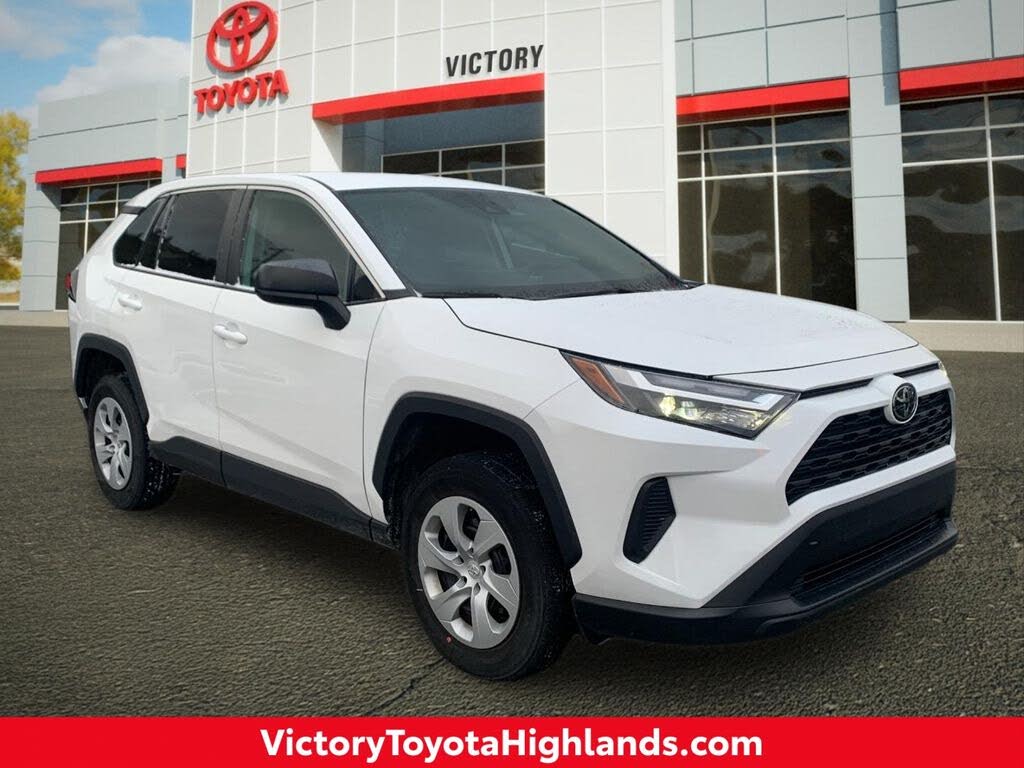 2023 Toyota RAV4 LE FWD