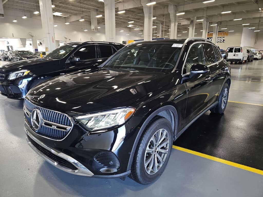 2024 Mercedes-Benz GLC 300 RWD