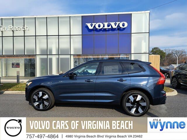 2025 Volvo XC60 Recharge T8 Plus Dark Theme eAWD