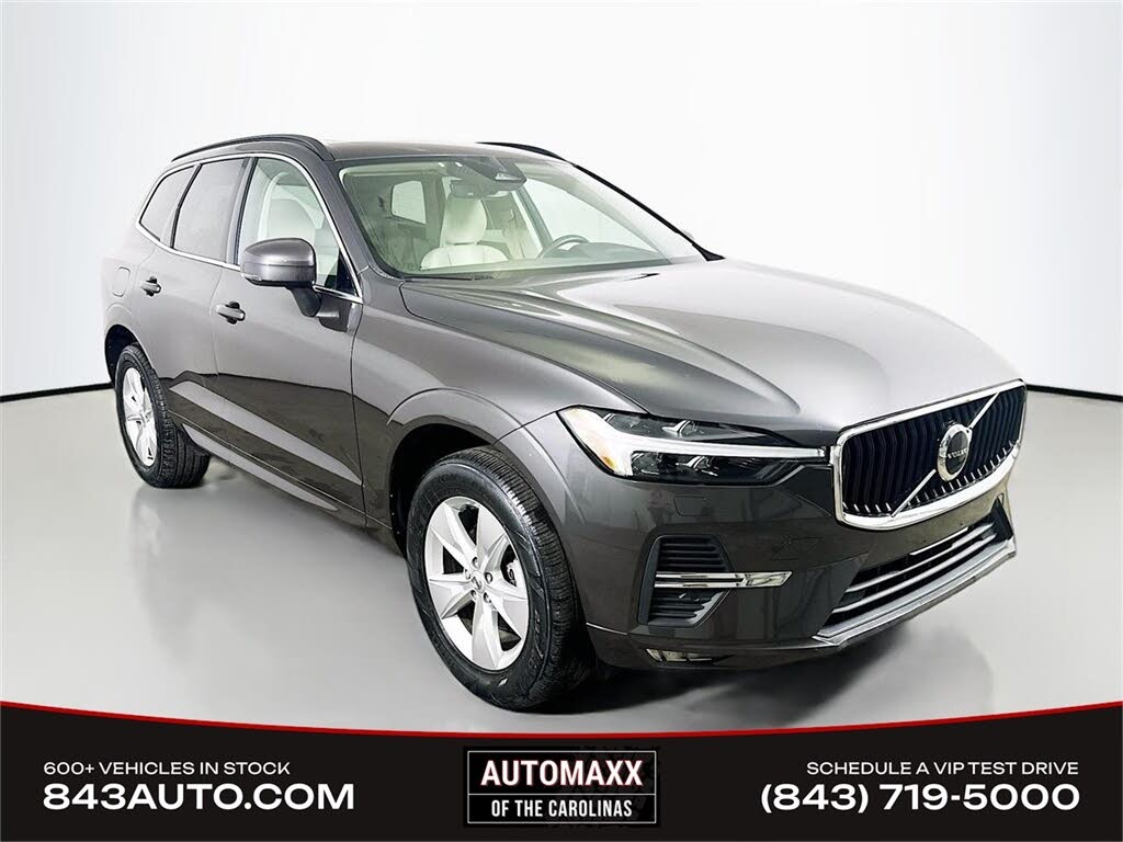 2022 Volvo XC60 B5 Momentum AWD