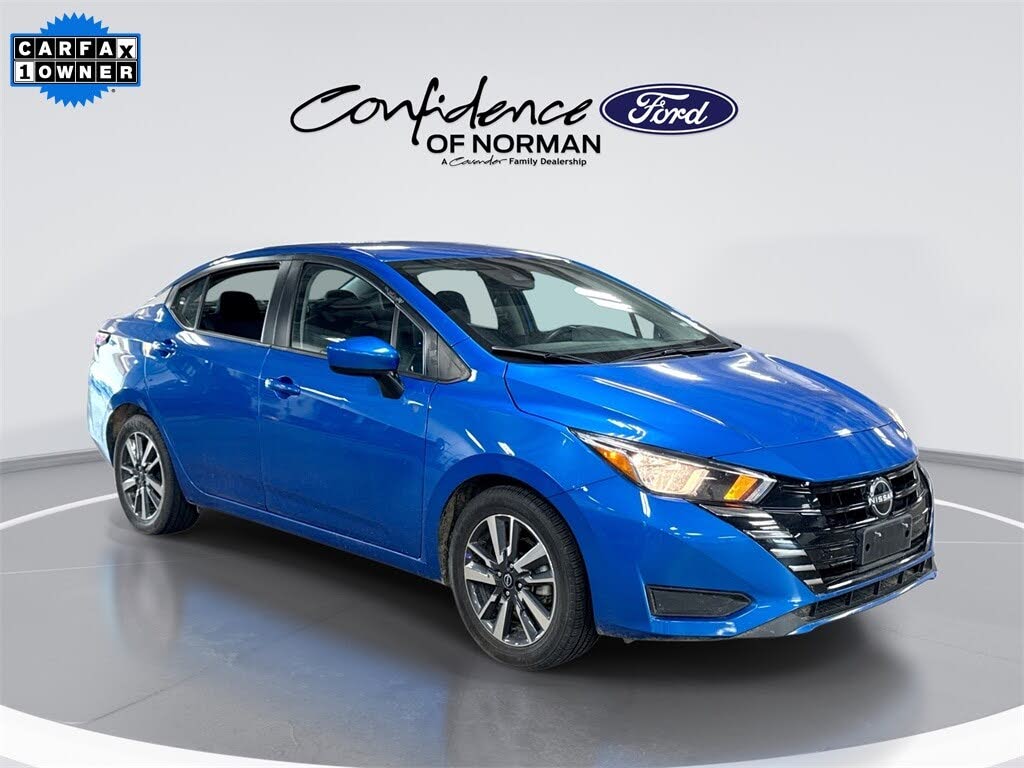 2023 Nissan Versa SV FWD