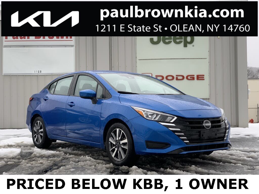 2023 Nissan Versa SV FWD