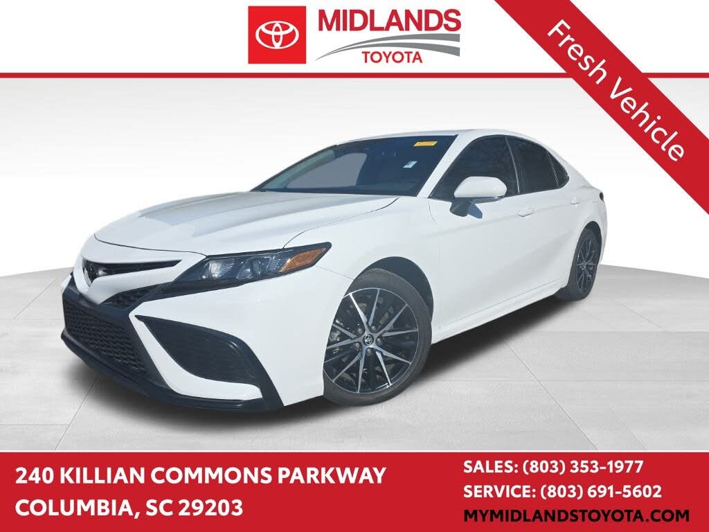 2024 Toyota Camry SE FWD