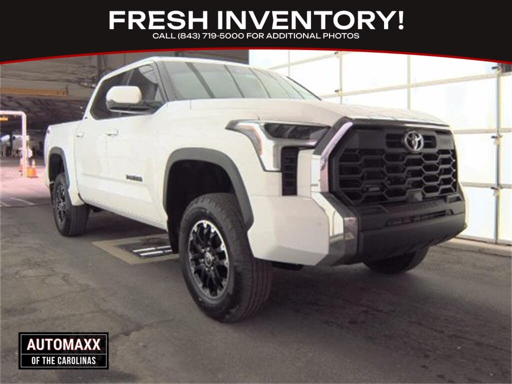 2024 Toyota Tundra SR5 CrewMax Cab 4WD