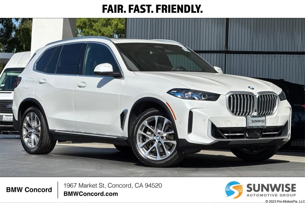 2025 BMW X5 xDrive40i AWD