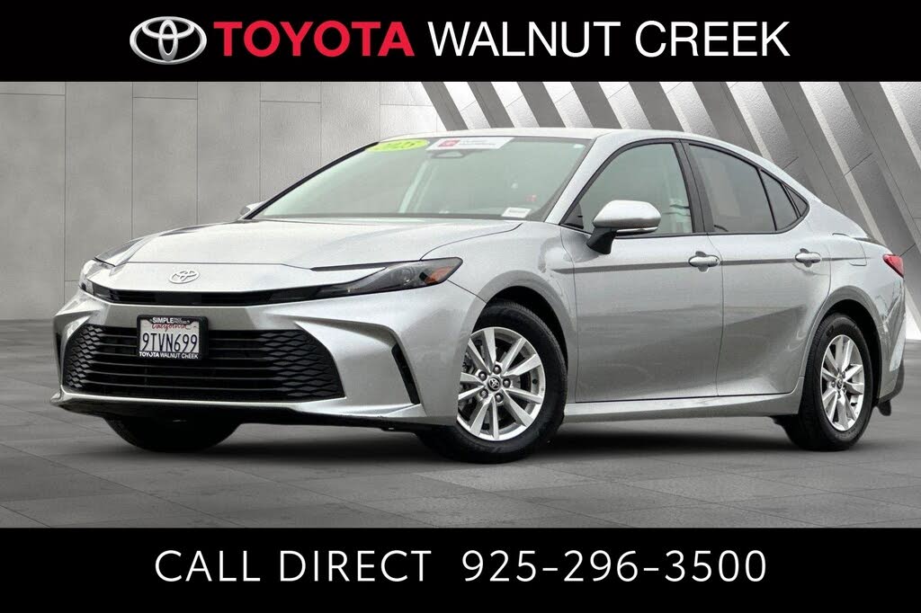 2025 Toyota Camry LE FWD