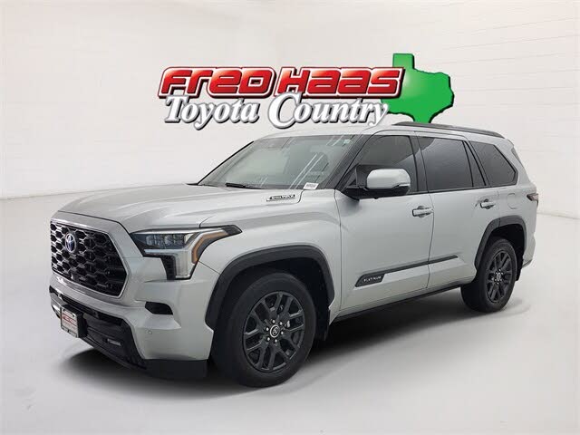 2023 Toyota Sequoia Platinum 4WD