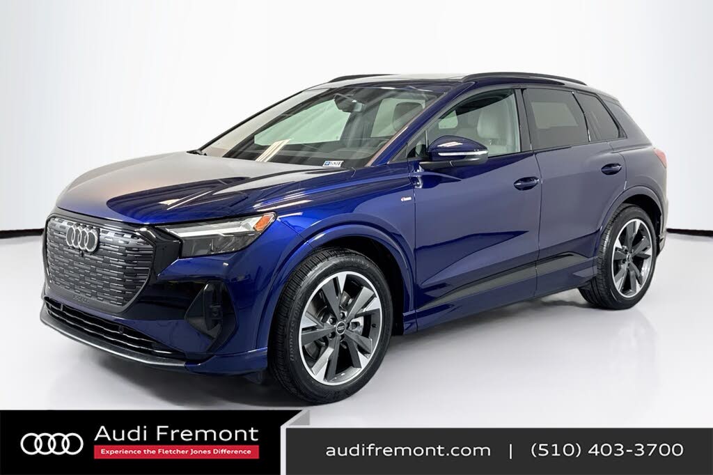 2025 Audi Q4 e-tron quattro Premium 55