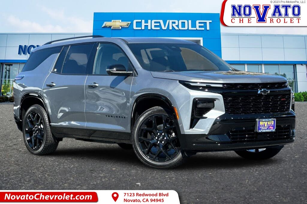 2025 Chevrolet Traverse RS FWD