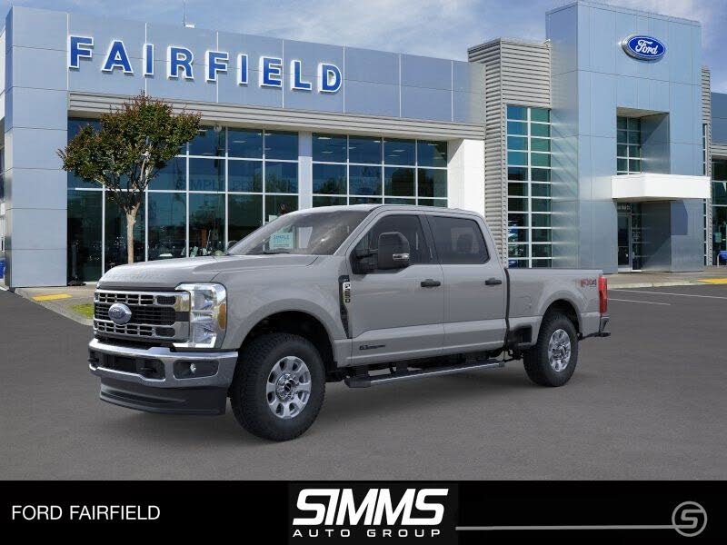 2025 Ford F-250 Super Duty XLT Crew Cab 4WD