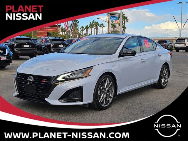 2023 Nissan Altima 2.0 SR FWD