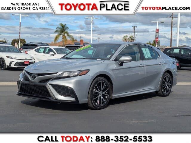 2023 Toyota Camry SE FWD