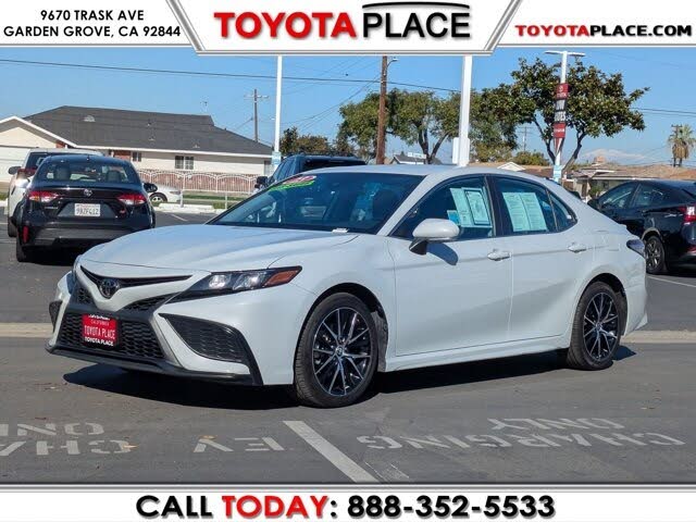 2023 Toyota Camry SE FWD