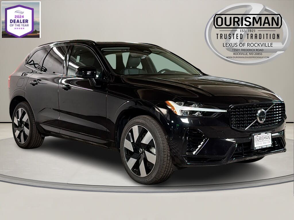 2024 Volvo XC60 Recharge T8 Plus Dark Theme eAWD
