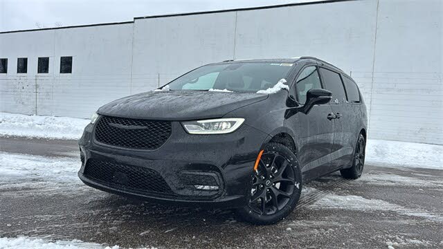 2026 Chrysler Pacifica Select FWD