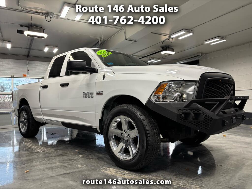 2016 RAM 1500 Express Quad Cab 4WD