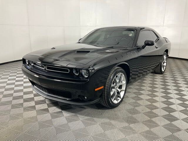 2021 Dodge Challenger SXT RWD