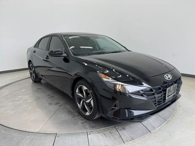 2023 Hyundai Elantra SEL FWD