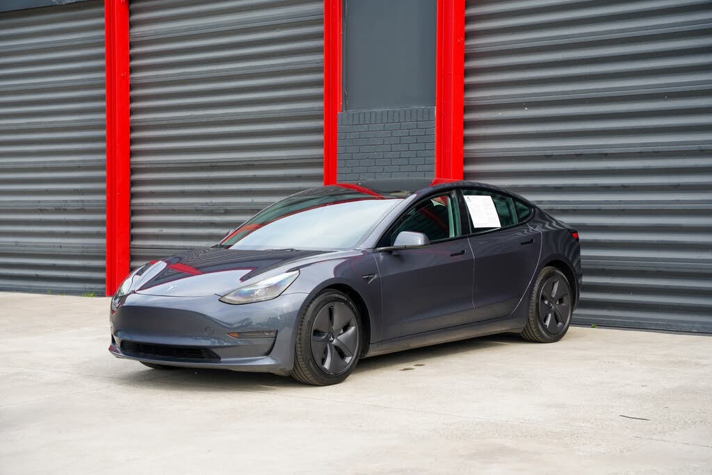 2023 Tesla Model 3 RWD