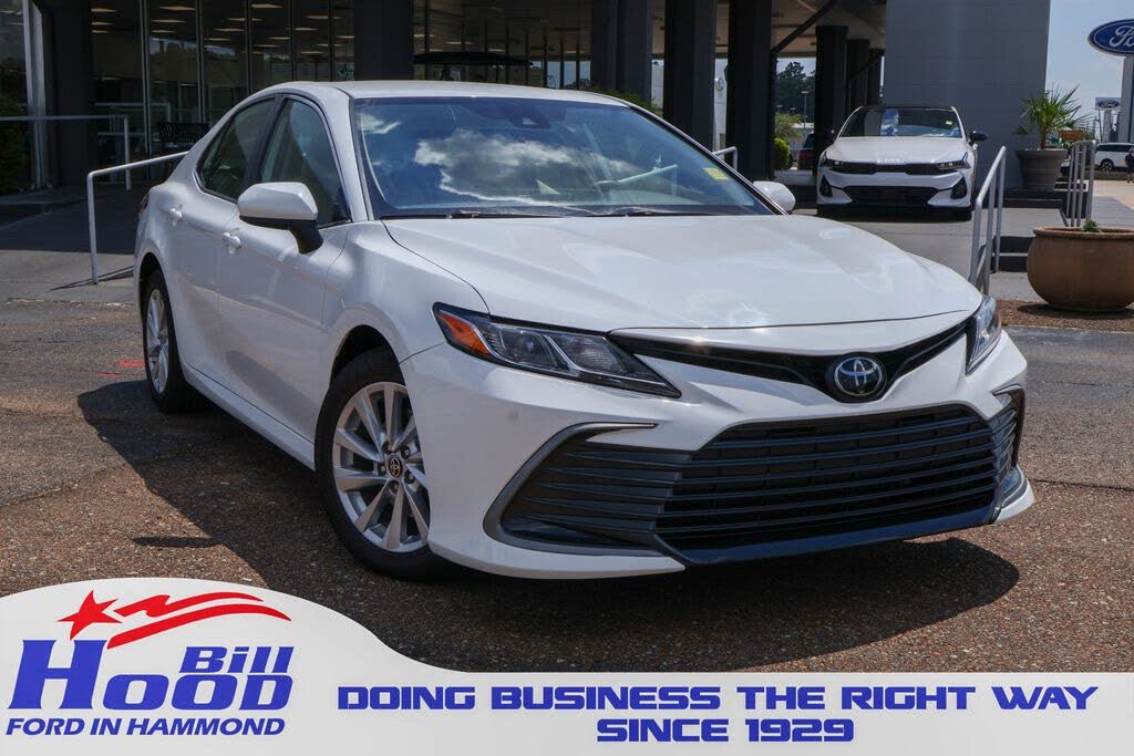 2023 Toyota Camry LE FWD