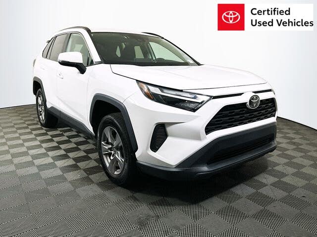 2024 Toyota RAV4 XLE FWD