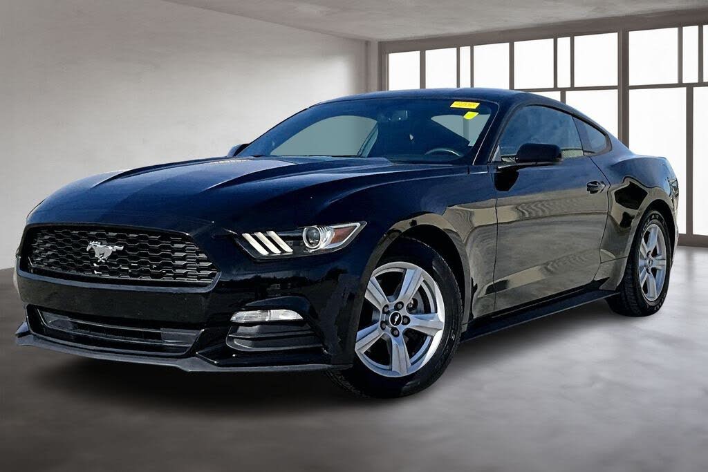 2015 Ford Mustang V6 Coupe RWD