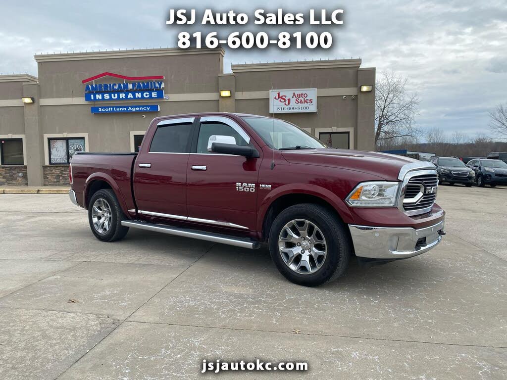 2017 RAM 1500 Laramie Limited Crew Cab 4WD